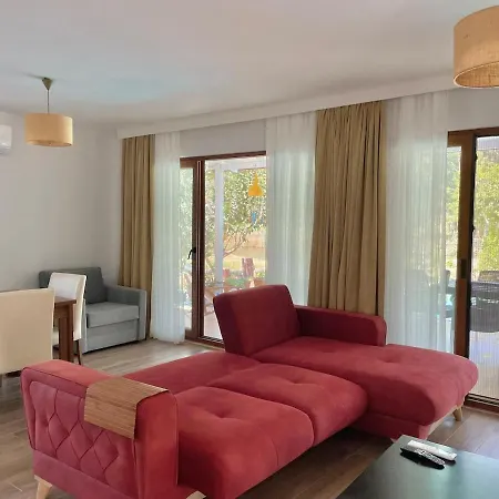 Luxury With Pool In Willa *
